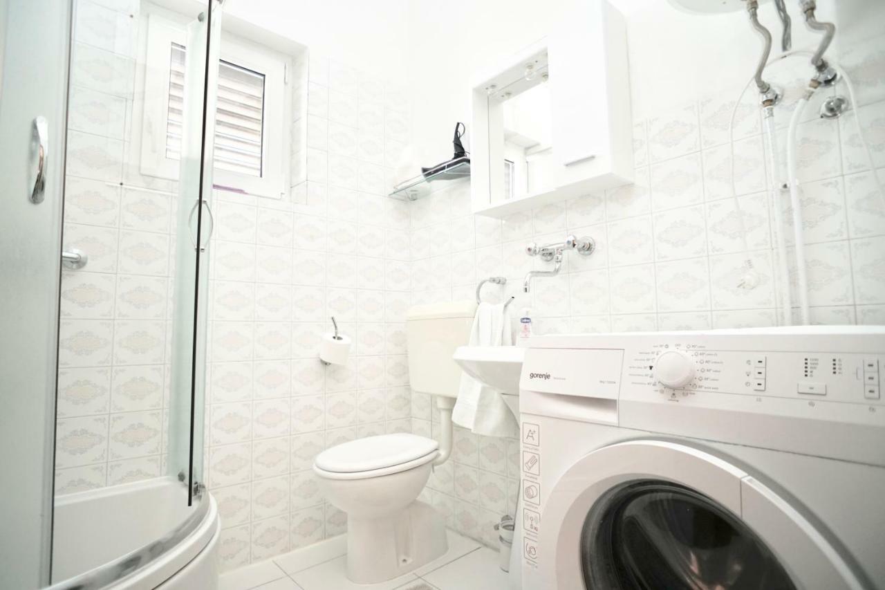 House Mariposa Hotel Trogir Bagian luar foto